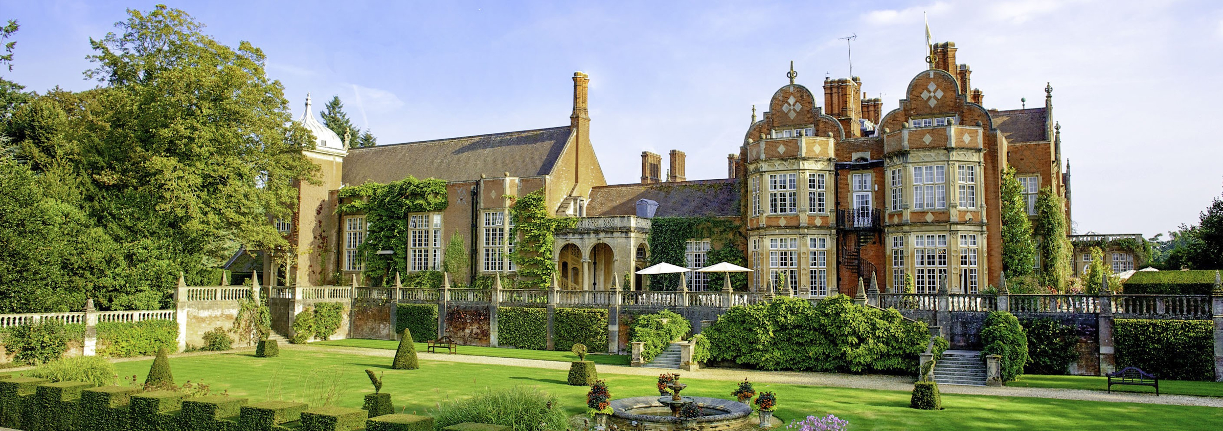 Tylney Hall - Jewel in the Crown jewellery display installation